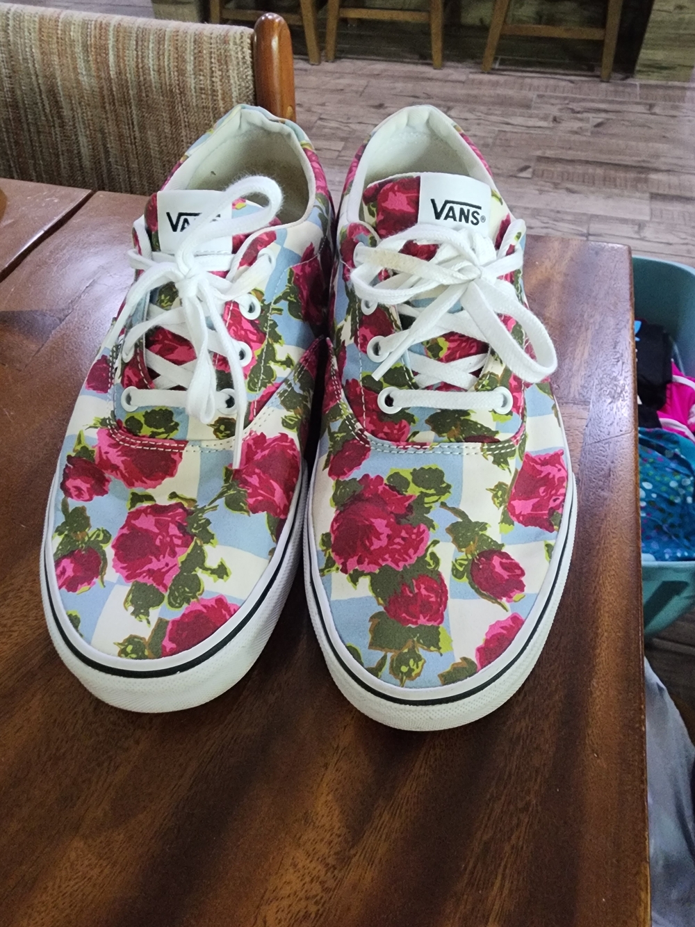 Vans Floral Low-Top Sneakers in Pink/Green